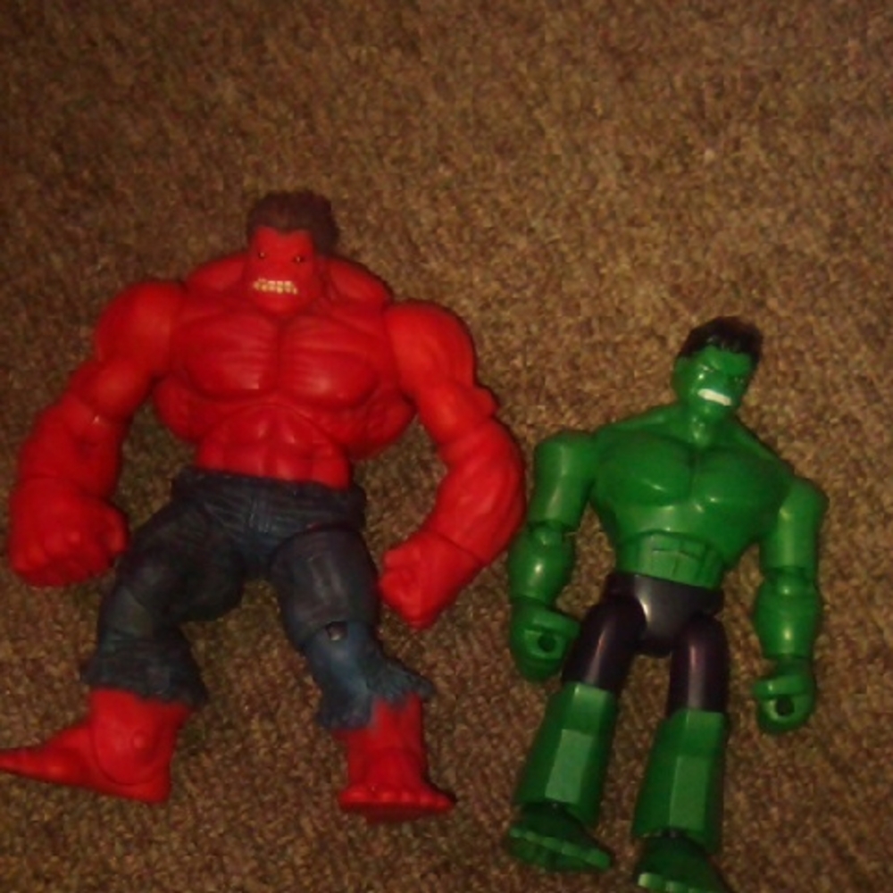 Marevl Red Hulk Vs Green Hulk Action Figure Battle Pack